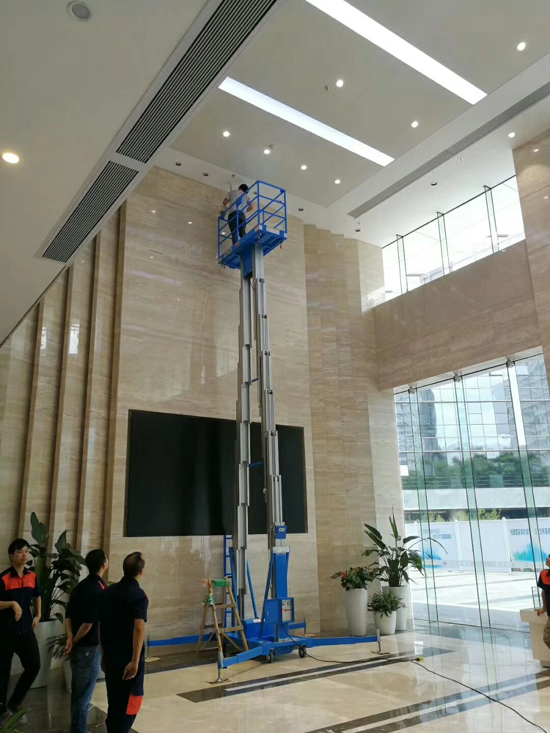 高空作业香蕉视频在线下载平台 高空作业香蕉视频在线下载平台