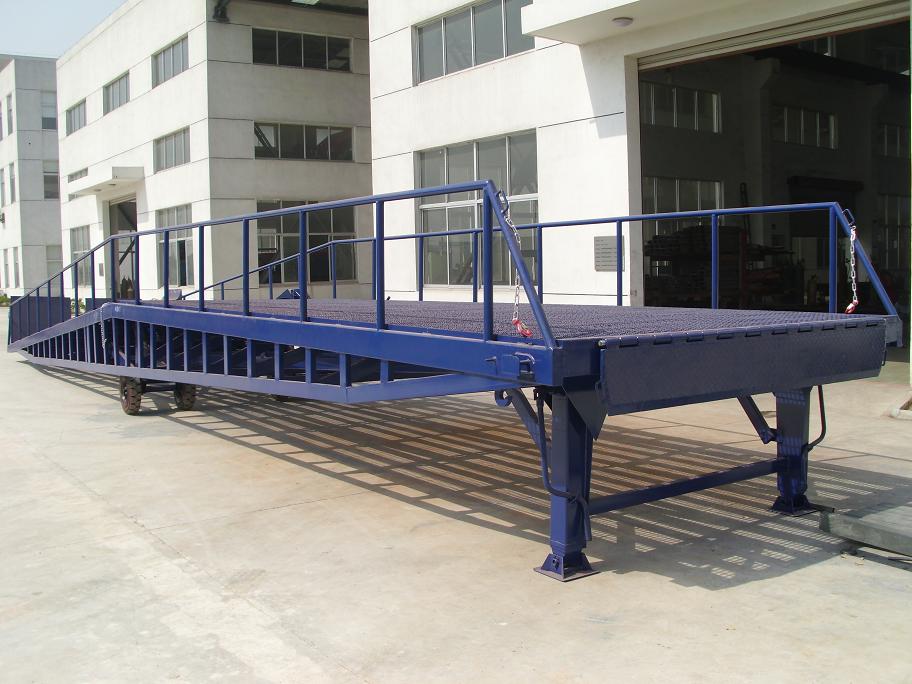 移动登车桥 移动登车桥